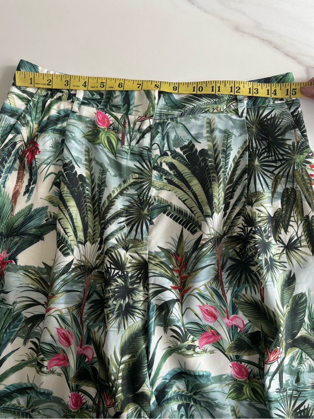 J. McLaughlin Tropical Palm Print High-Waist Shorts Sz 8 - Picture 7 of 10